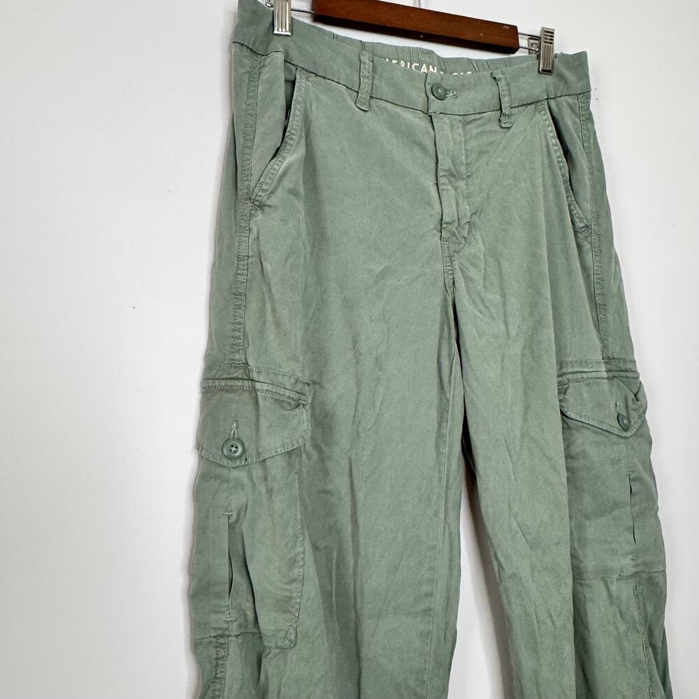 American Eagle Cargo Pants Green Utility Straight Leg Women 6 NWOT - Picture 3 of 8